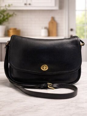 Coach Vintage City Bag 9790 Black Leather Flap Crossbody Turnlock